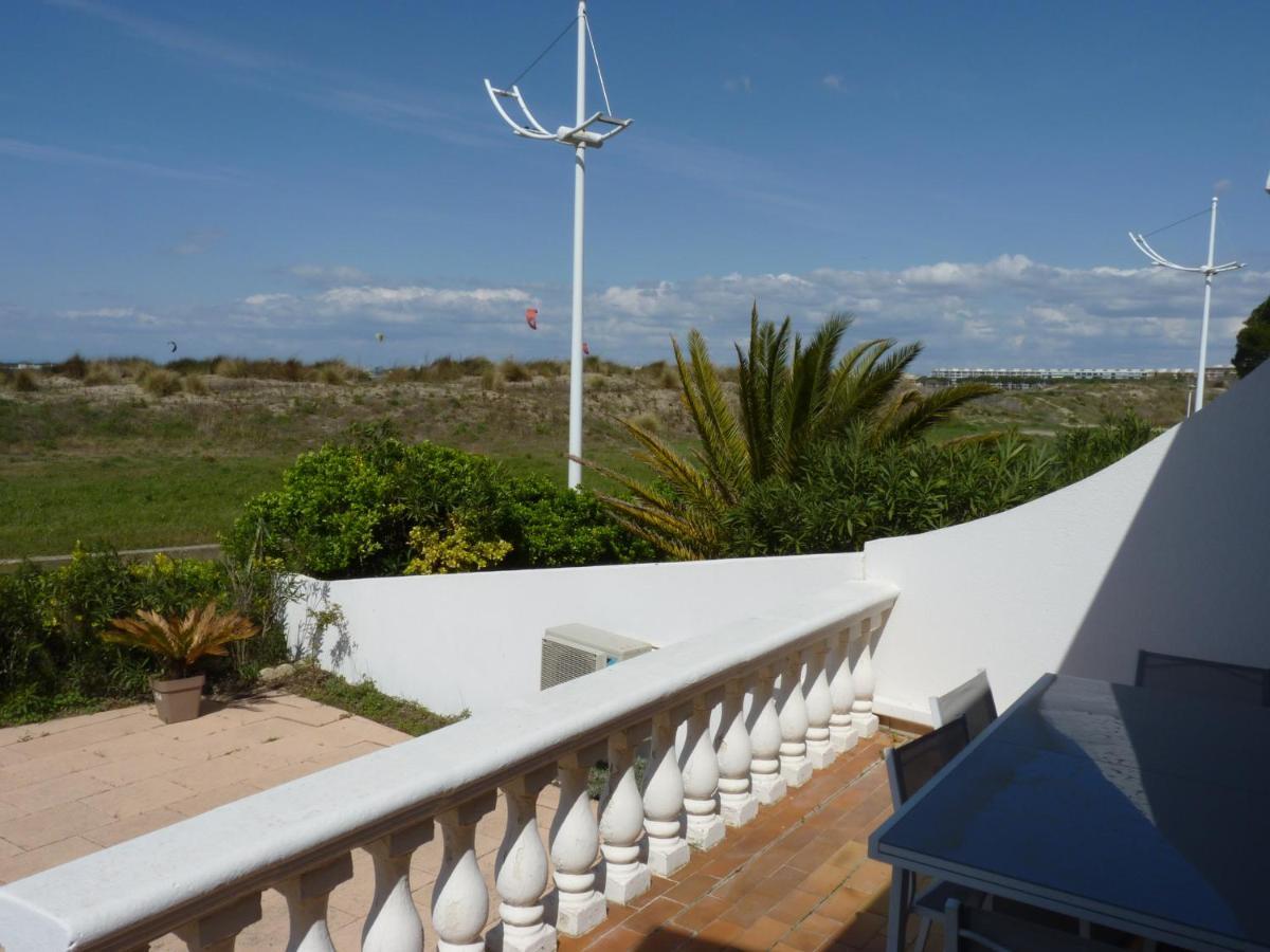 Sol-Y-Days Flamant, Superbe Appartement En Rez De Jardin Avec Grande Terrasse Et Jardinet, Face A La Mer Le Grau-du-Roi Exterior foto